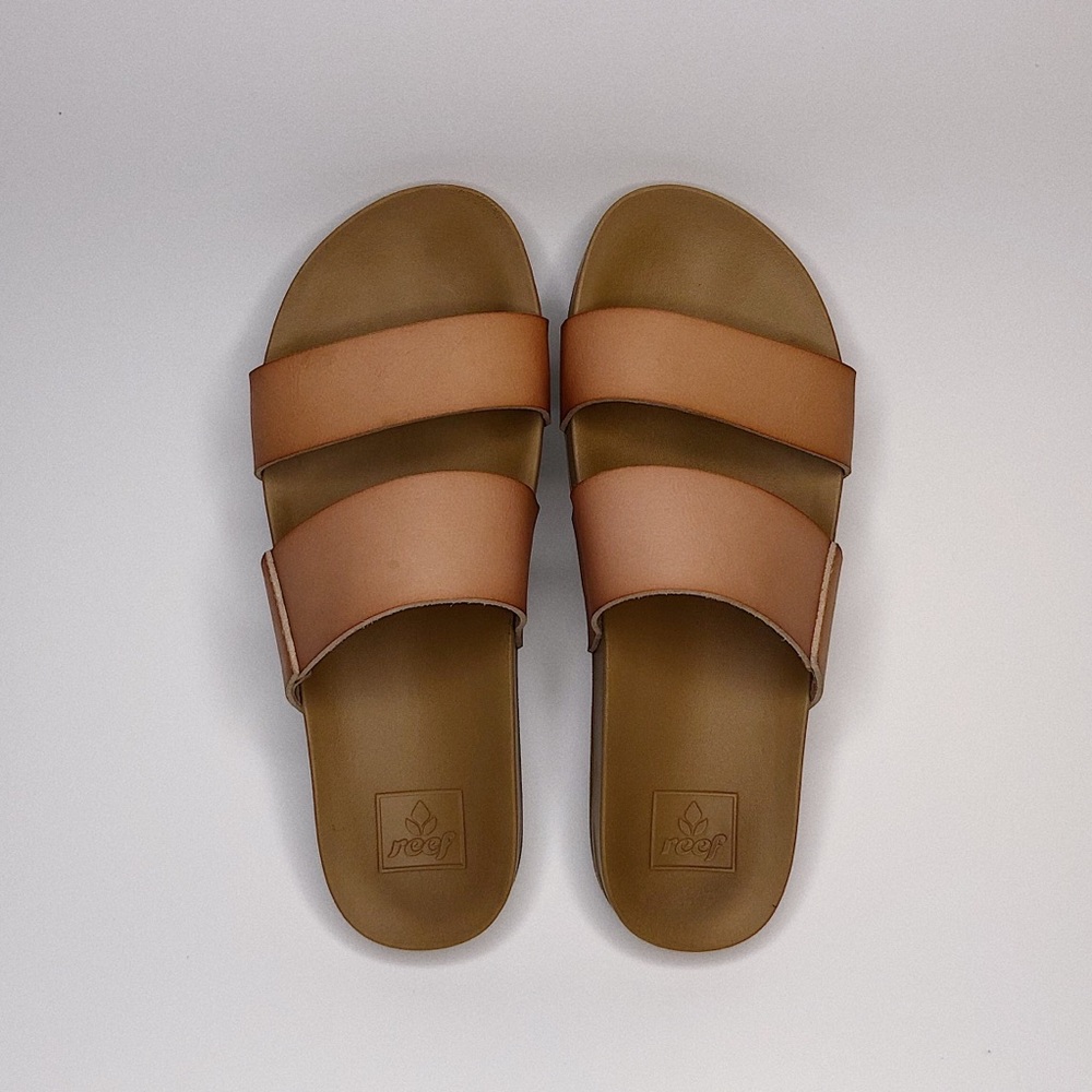 REEF | Cushion Vista Slides
